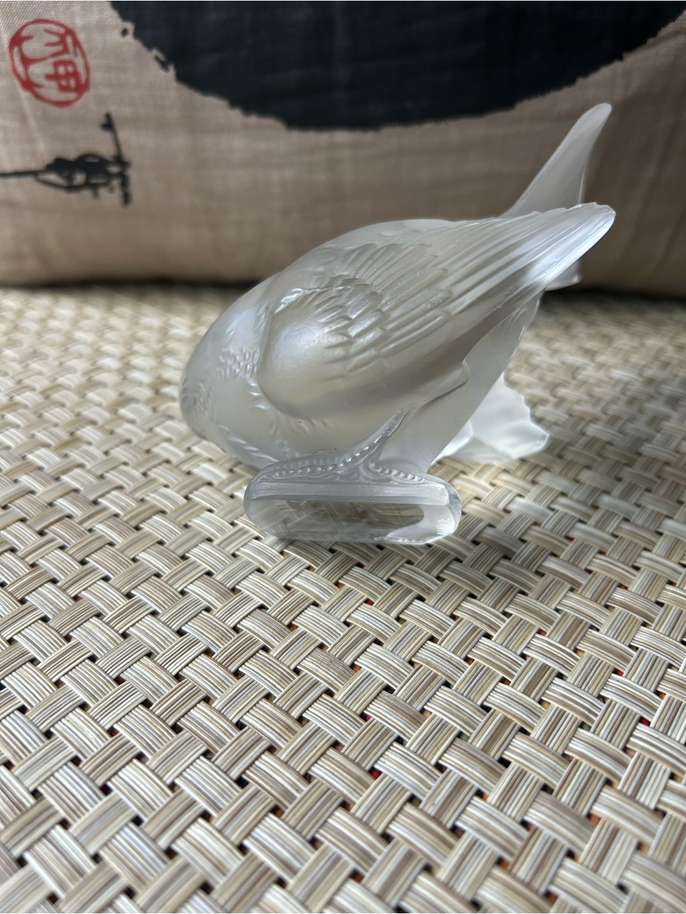 Vintage Lalique Frosted and Clear Glass "Le Moineau Coquet" Sparrow paperweight - Picture 2 of 6